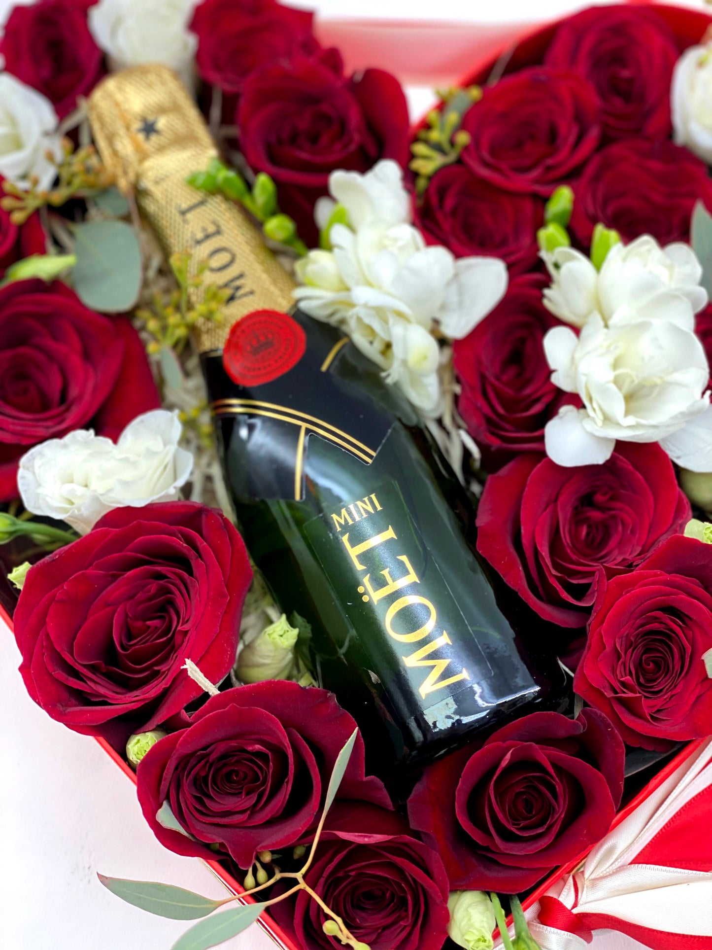 Mini Moet Red - M Ny Flowers